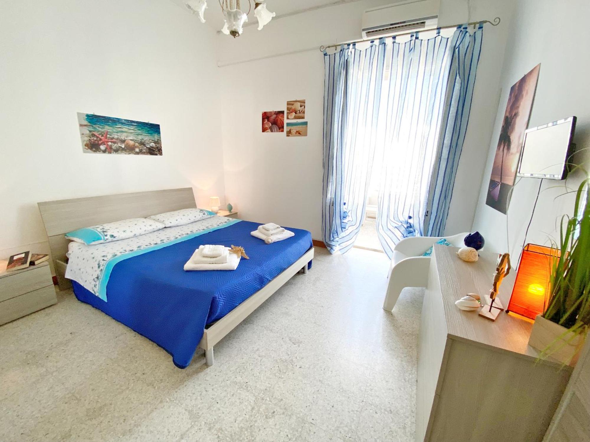 Aria Di Mare Mancaversa - Elegante Appartamento マリーナ・ディ・マンカヴェルサ エクステリア 写真